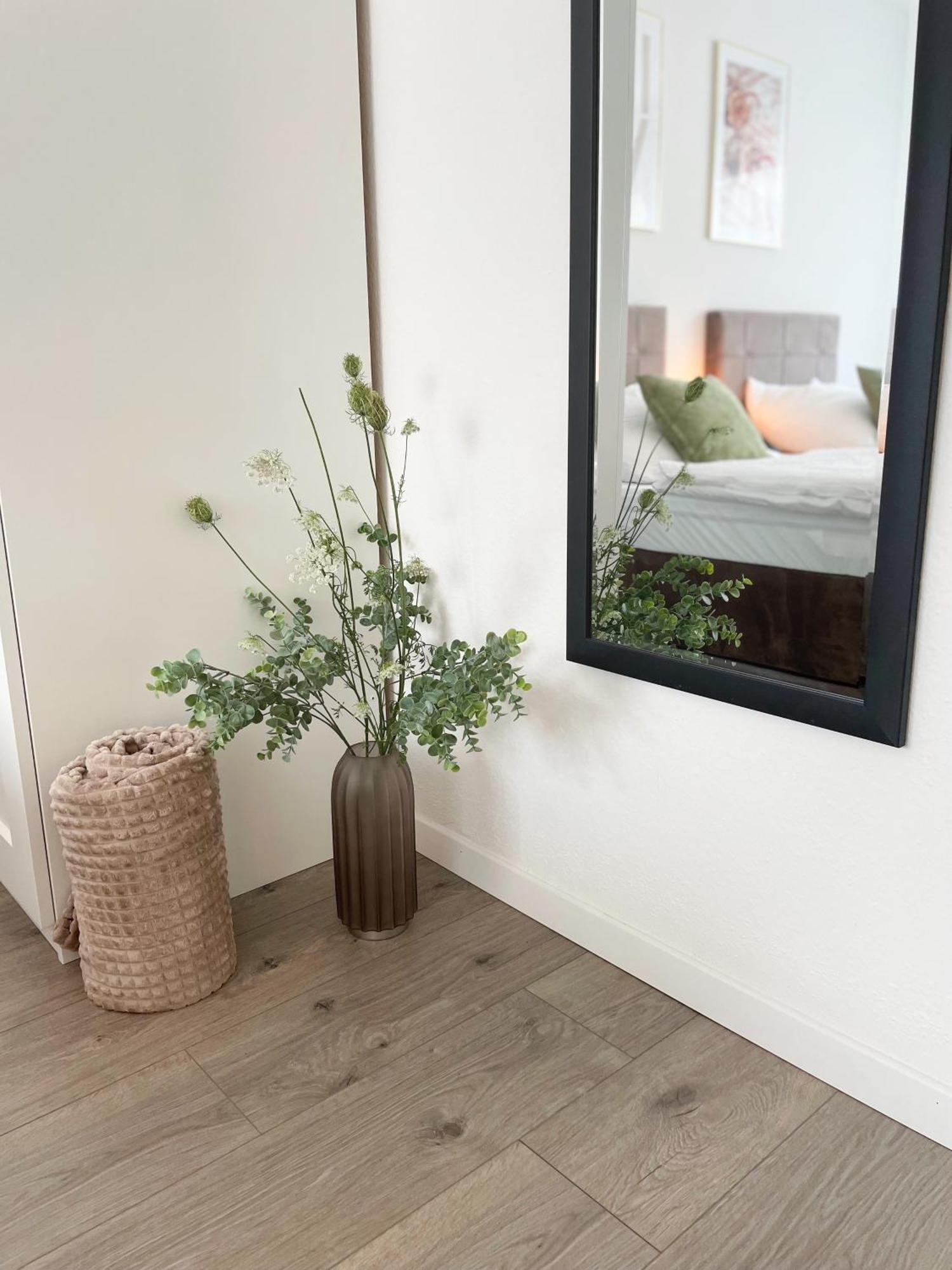 Stilvolles Apartment Mit Einzigartigem Charme Radolfzell am Bodensee Exteriör bild