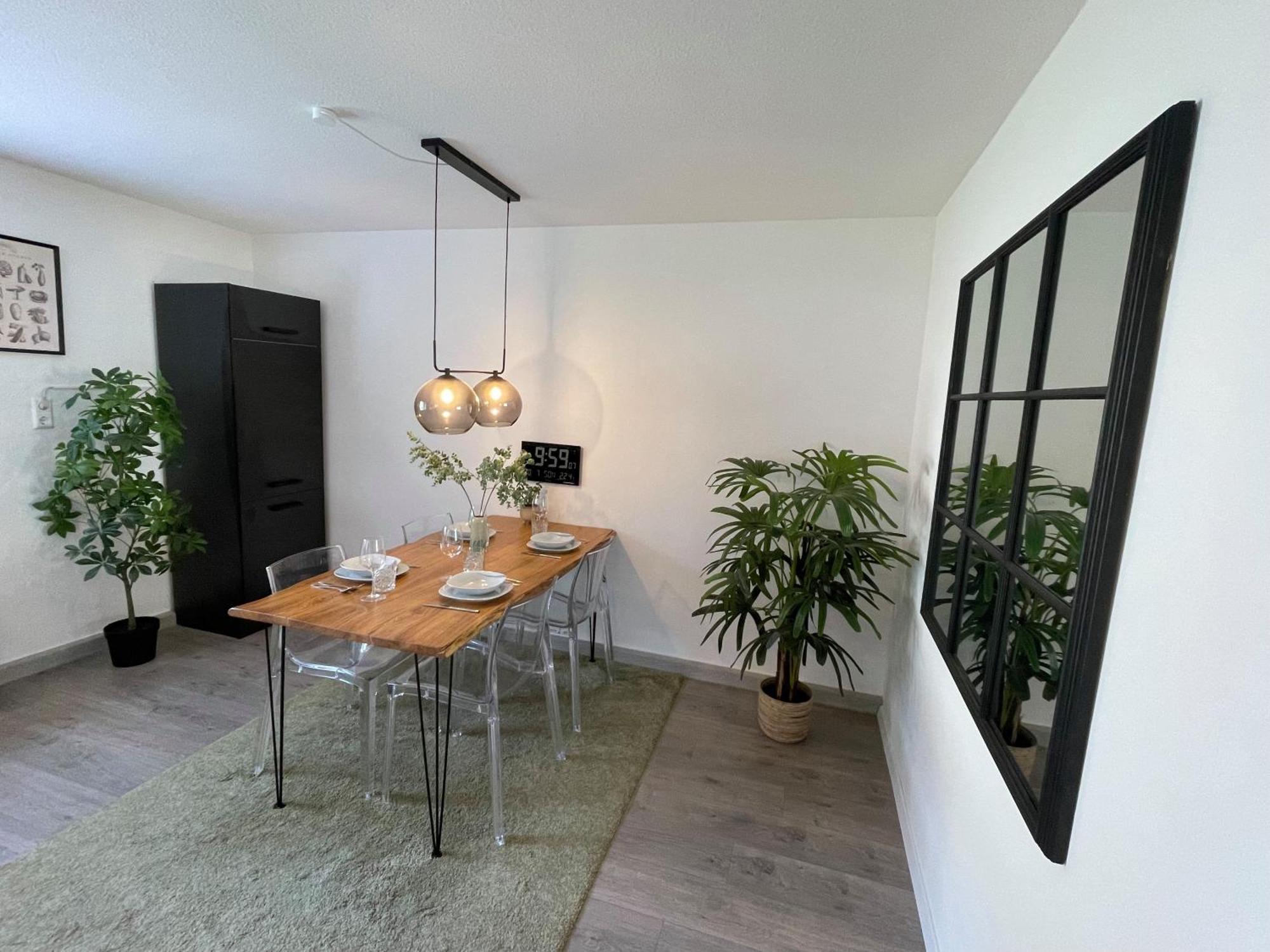 Stilvolles Apartment Mit Einzigartigem Charme Radolfzell am Bodensee Exteriör bild